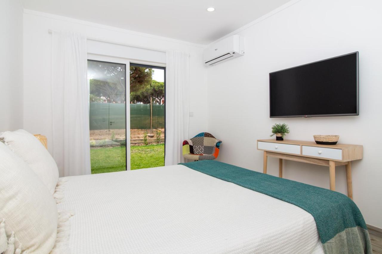 Apartment Acoteias B3 *